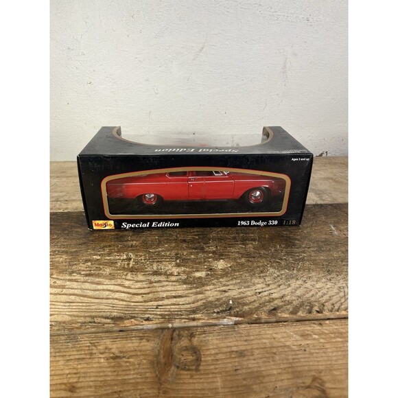 🇺🇸Maisto Special Edition 1963 Dodge 330 Diecast Car Red 🇺🇸 - Picture 8 of 8